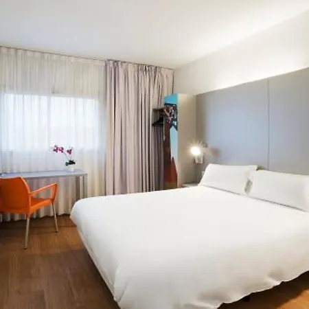 Girona 3 Hotell 3*