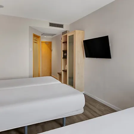 Girona 3 Hotell Salt