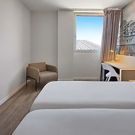 Girona 3 Otel