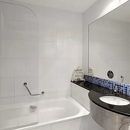 Girona 3 Otel