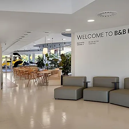 Girona 3 Otel