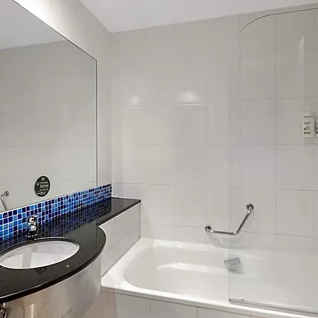 Otel Girona 3 3*