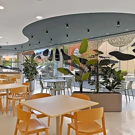 Otel Girona 3