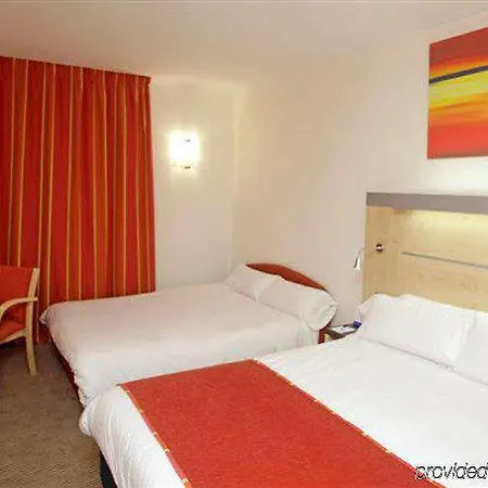 Girona 3 Hotell