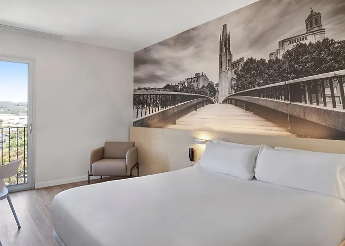 Hotel Girona 3 Salt