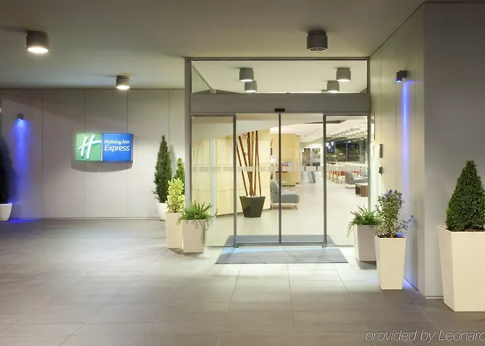 Hotel Girona 3 3*