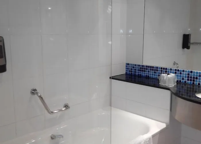 Hotel Girona 3 3*
